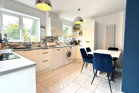 6 Cookes Croft, Birmingham, B31 3XR