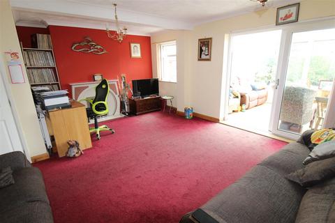 7 Douglas Close, Horwich, Bolton, BL6 7EF
