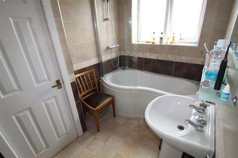 7 Douglas Close, Horwich, Bolton, BL6 7EF
