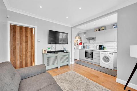 6 Gladwell Road, Bromley, BR1 4DA