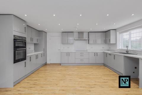 3 Barn End Road, Warton, Tamworth, B79 0JD