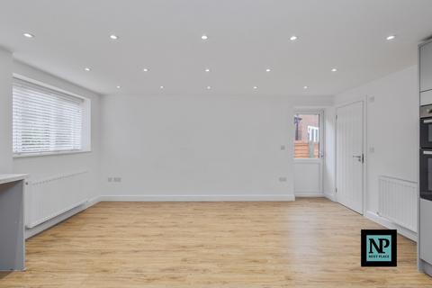 3 Barn End Road, Warton, Tamworth, B79 0JD