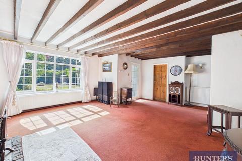 3 bedroom detached house for sale, West Street, Muston