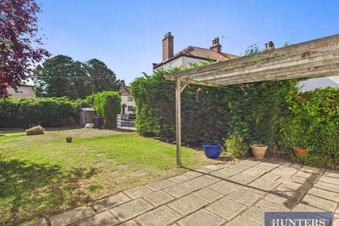 3 bedroom detached house for sale, West Street, Muston