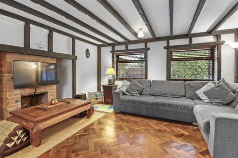 undefined, Park Road, Hailsham BN27