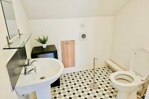 5 bedroom house to rent, Providence Avenue, Leeds LS6