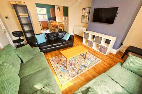 5 bedroom house to rent, Providence Avenue, Leeds LS6