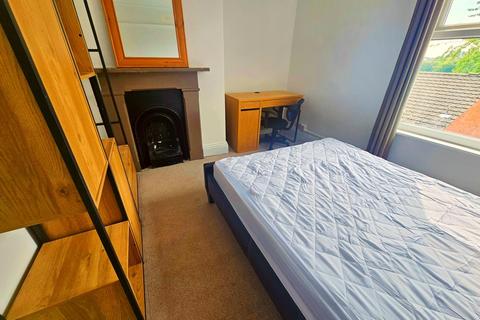 undefined, Providence Avenue, Leeds LS6