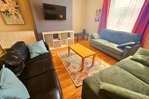 5 bedroom house to rent, Providence Avenue, Leeds LS6
