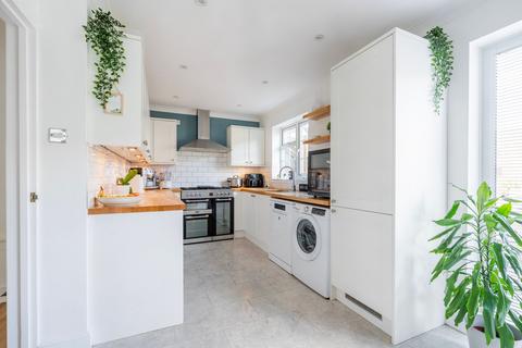 62 Elmdale Drive, Carlton Colville, Lowestoft, NR33 8DQ
