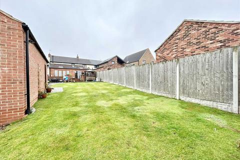 3 bedroom semi-detached house for sale, The Lilacs, Melton Road, Wrawby