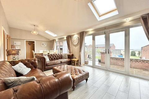 3 bedroom semi-detached house for sale, The Lilacs, Melton Road, Wrawby