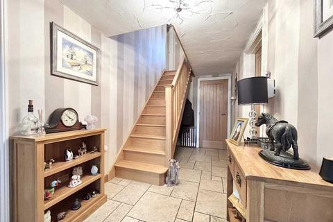 3 bedroom semi-detached house for sale, The Lilacs, Melton Road, Wrawby