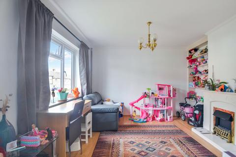 18 Kirby Road, Dartford, DA2 6HF
