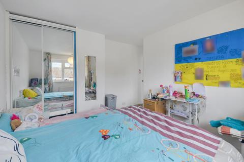 18 Kirby Road, Dartford, DA2 6HF