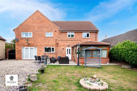 4 bedroom detached house for sale, Main Street, Harworth, Doncaster, DN11