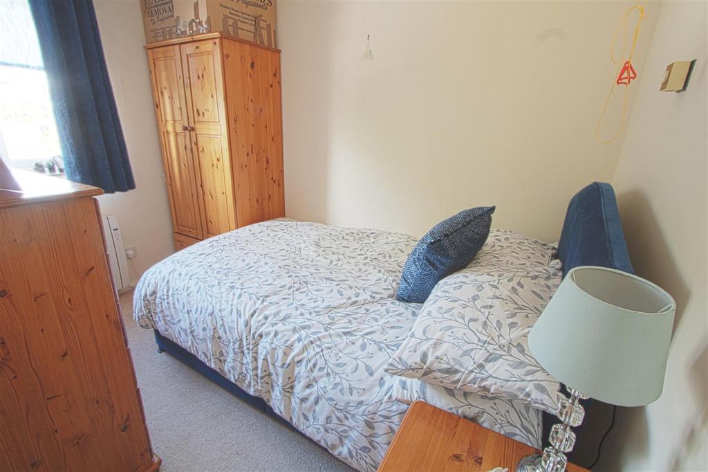 BEDROOM TWO.jpg