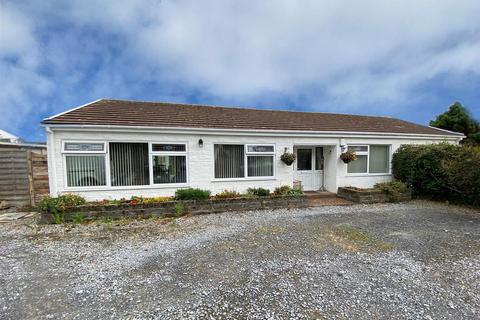 4 bedroom detached bungalow for sale, Elkington Road, Burry Port