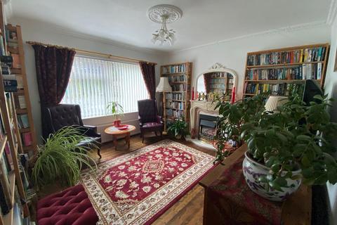 4 bedroom detached bungalow for sale, Elkington Road, Burry Port