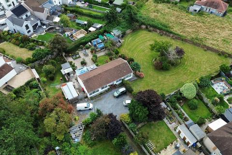 4 bedroom detached bungalow for sale, Elkington Road, Burry Port