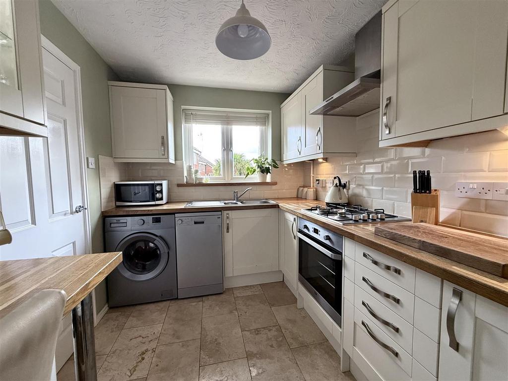 Modern Fitted Kitchen