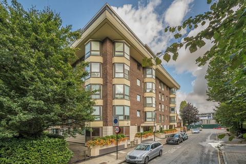 Queens Terrace, London NW8