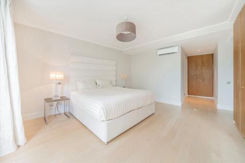 3 bedroom flat to rent, Queens Terrace, London NW8