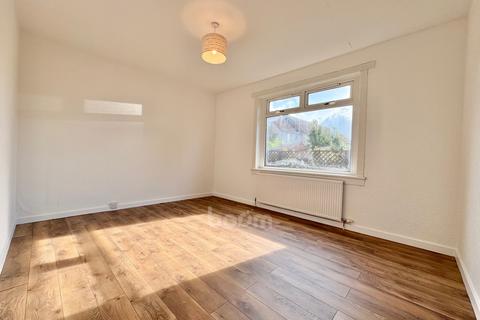 70 Clark Drive, Irvine, KA12 0LB