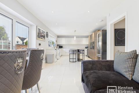 4 bedroom detached house for sale, The Spinney, Billericay