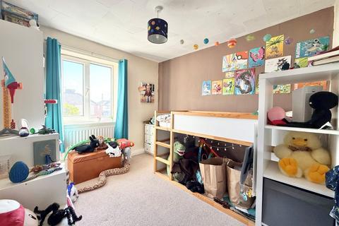 16 Cooper Road, Darton, Barnsley, S75 5LQ