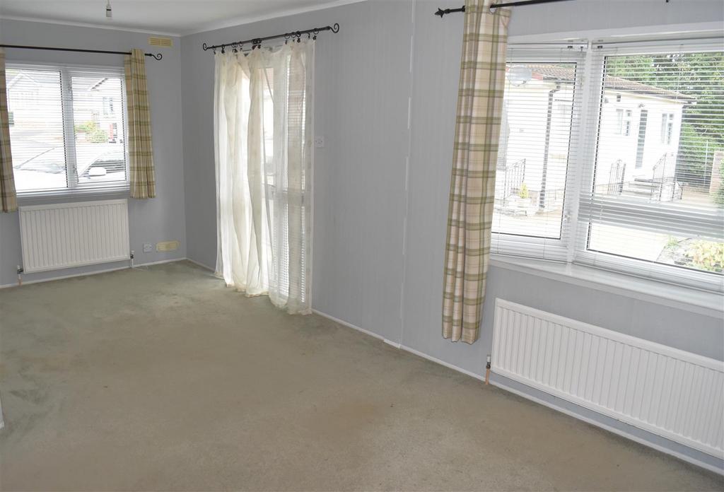 Lounge dining room