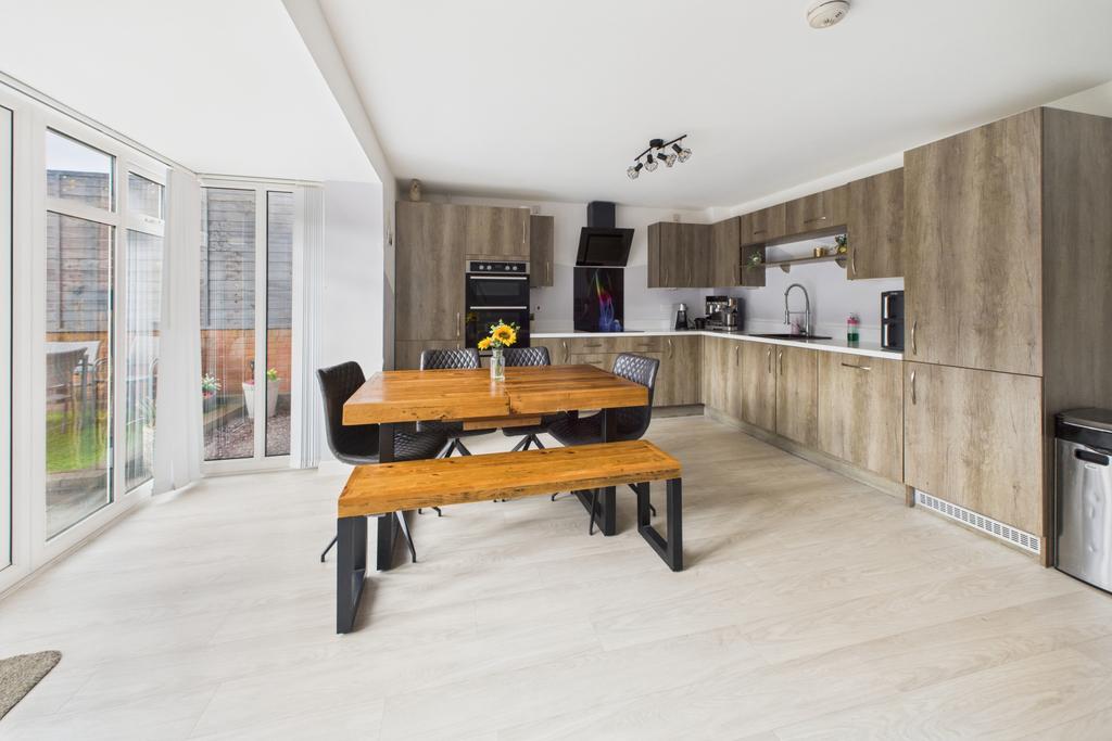 Kitchen/ Diner