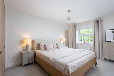 4 Longbridge Drive, Easingwold, York, YO61 3FH