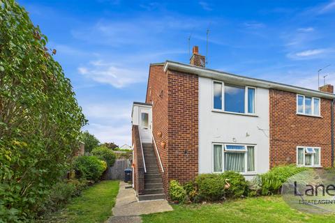 2 bedroom maisonette for sale, Queens Road, Enfield, EN1