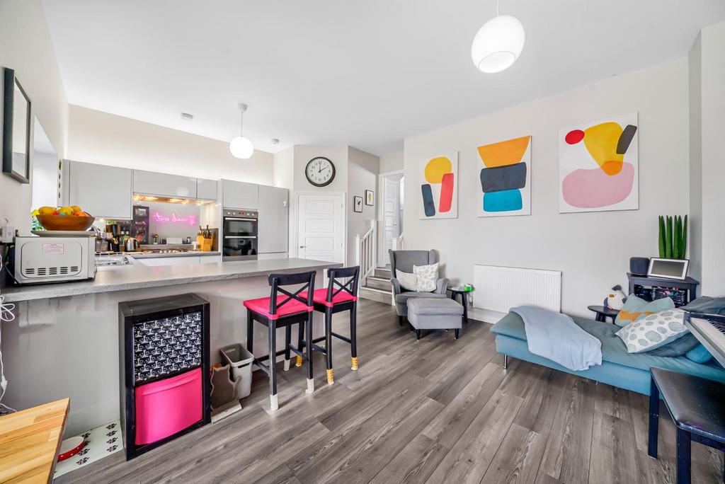 3 Summerfold Place-21.JPG