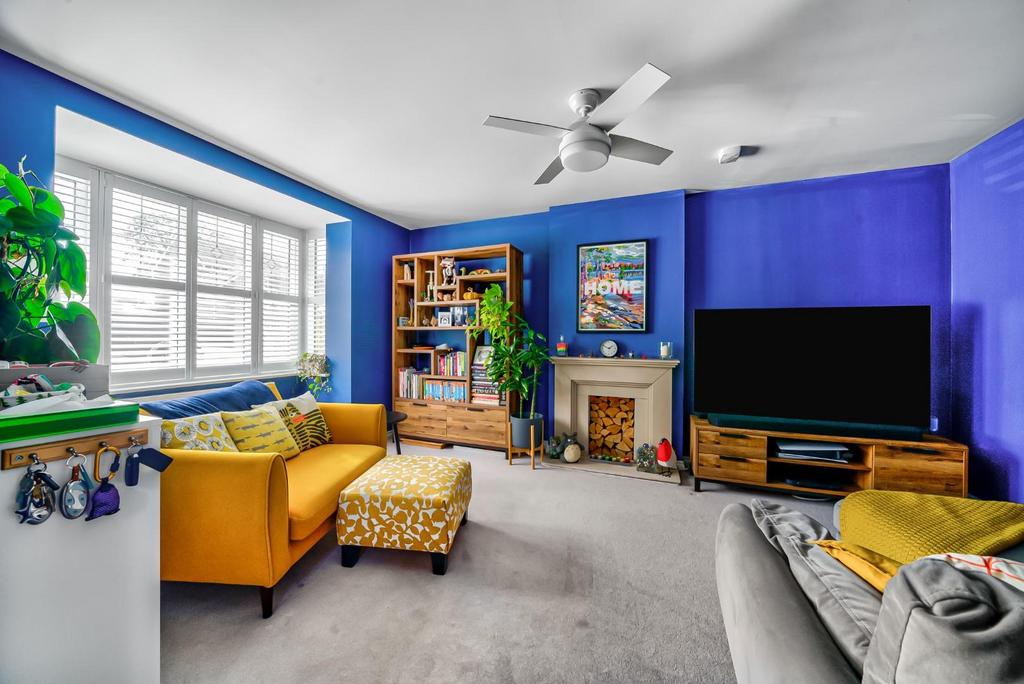 3 Summerfold Place-3.JPG