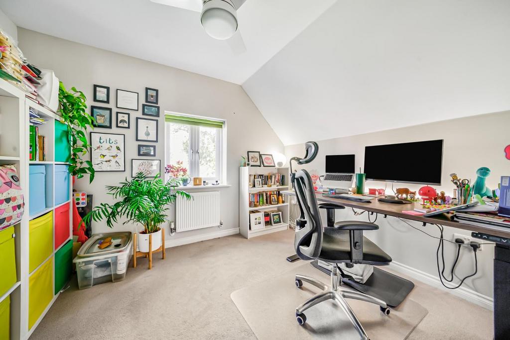 3 Summerfold Place-2.JPG