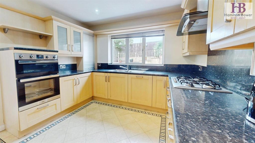 677256da-13-Chelsea-Mansions-09042025 153404.jpg