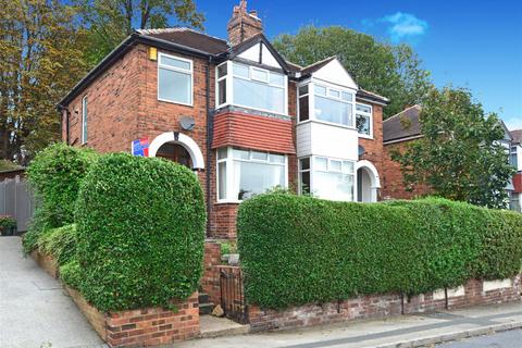 3 bedroom semi-detached house for sale, Lynwood Crescent, Leeds