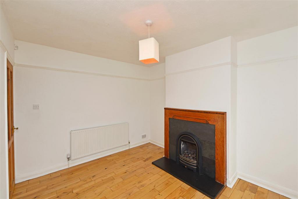 Living Room: