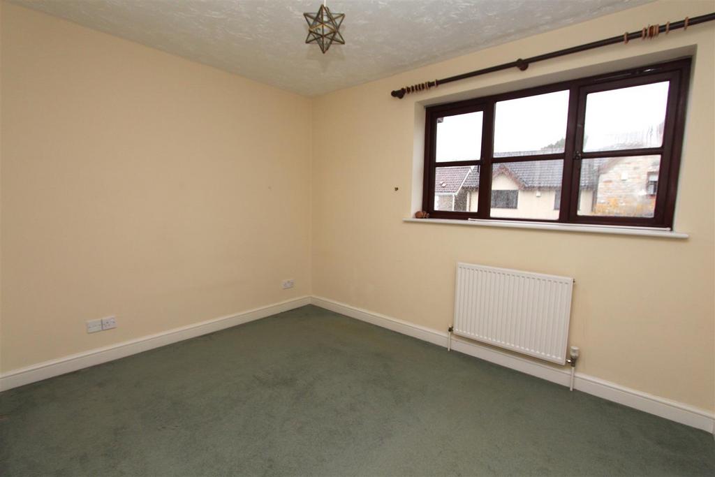 Bedroom 1.JPG