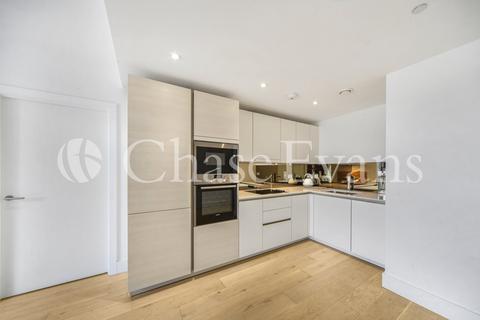 2 bedroom flat for sale, Maple Way, London Square, Canada Water, London, SE16
