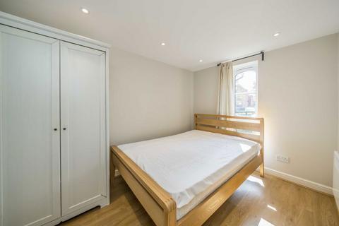 89 Wheat Sheaf Close, London, E14 9UY