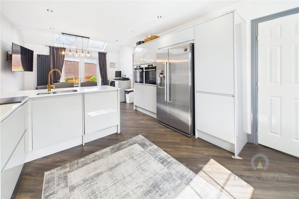 Kitchen/Family/Diner