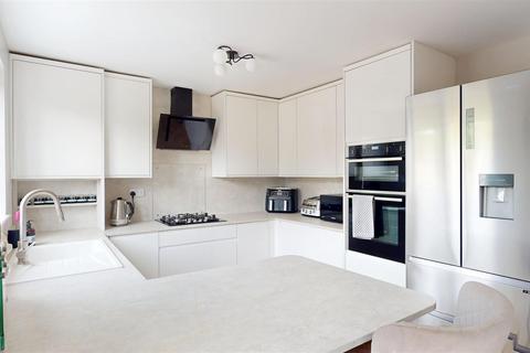 3 bedroom townhouse for sale, Birkshead Mews, Wilsden, Bradford