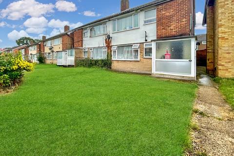 2 bedroom ground floor maisonette for sale, Birchen Grove, Luton, Bedfordshire, LU2 7TS