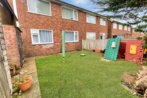 197 Birchen Grove, Luton, LU2 7TS