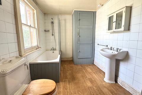 undefined, Bowden Hill, Newton Abbot, TQ12