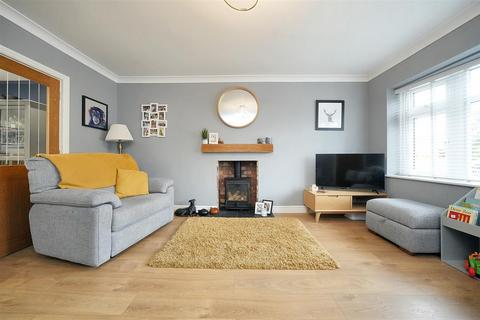 3 bedroom detached house for sale, 10 Dewsbury Drive, Wolverhampton