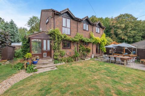 4 bedroom detached house for sale, Cliff Hill, Boughton Monchelsea, Maidstone